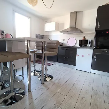 Apartment La Cerisaie - Coquet Pour Ce Joli 2 Pieces ! Mae-7004